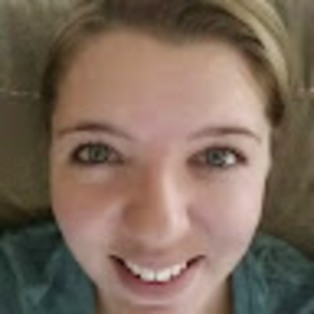 Meet your Posher, Carrie